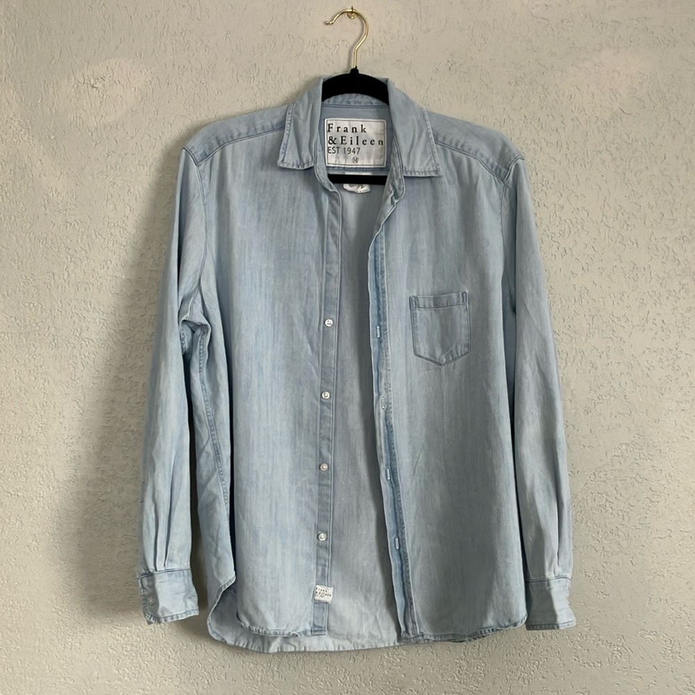 Frank & Eileen Blue Button Down Shirt